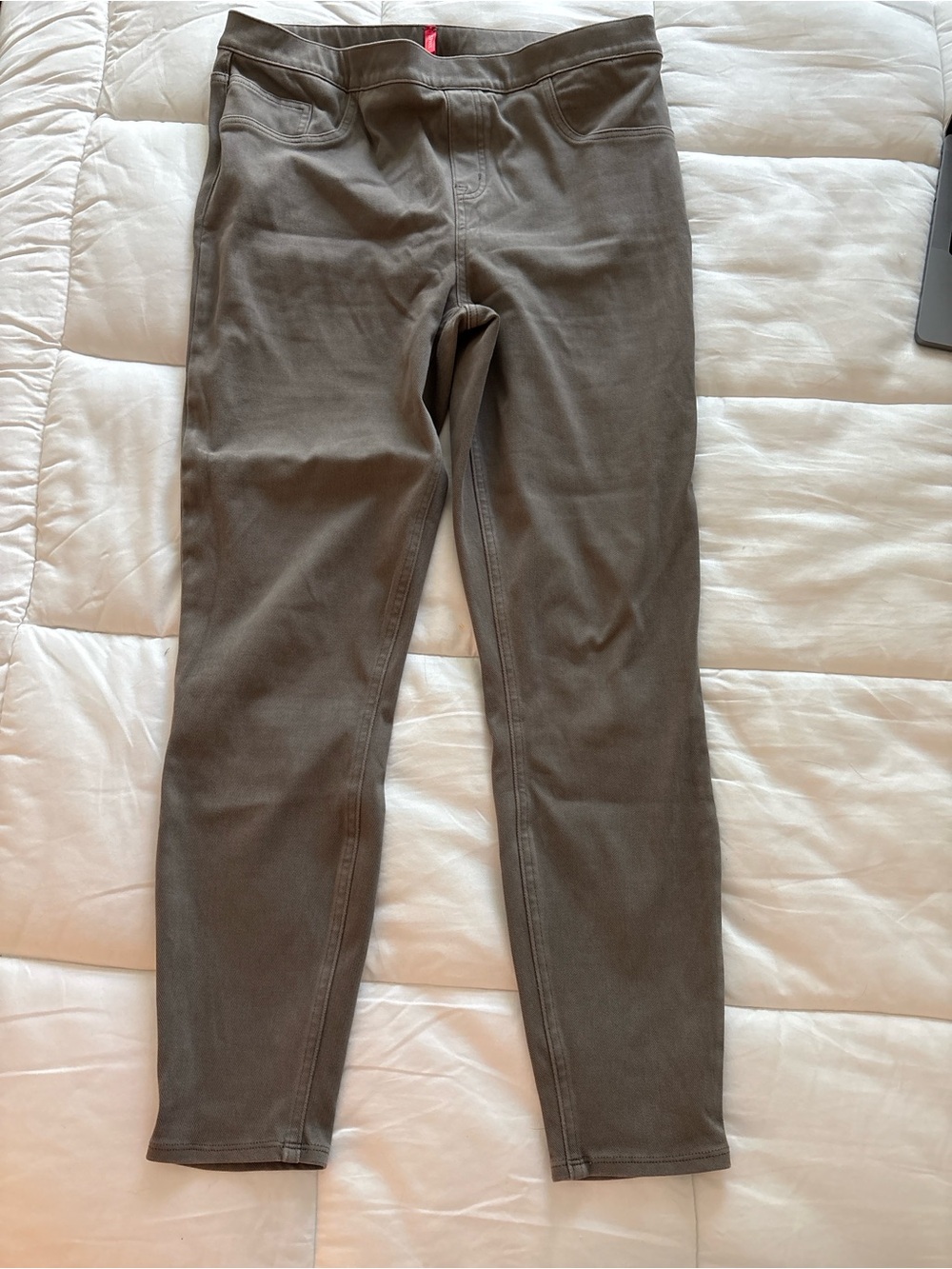 SPANX Skinny Ponte Jeans in Taupe